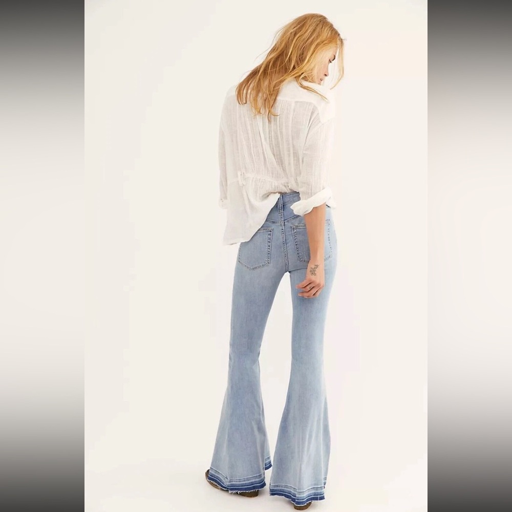 Free People We The Free Irreplaceable Denim Blue Jeans Ultra Flare Wide Stretch - Picture 7 of 12